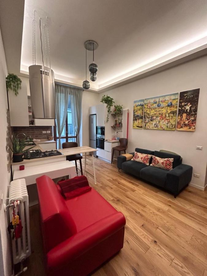Gam Gam Isola Room Rent Milano Eksteriør billede