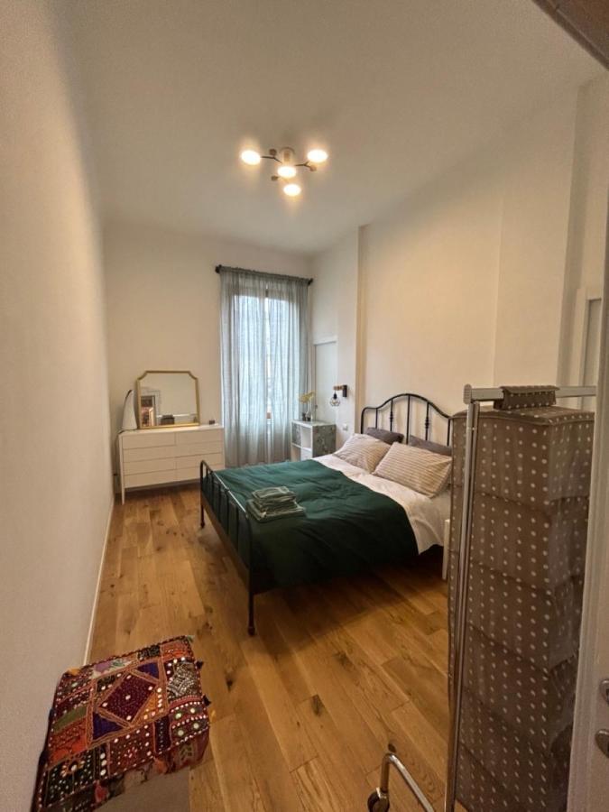Gam Gam Isola Room Rent Milano Eksteriør billede