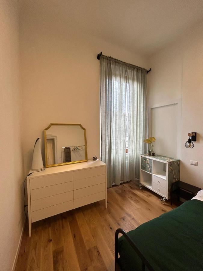 Gam Gam Isola Room Rent Milano Eksteriør billede